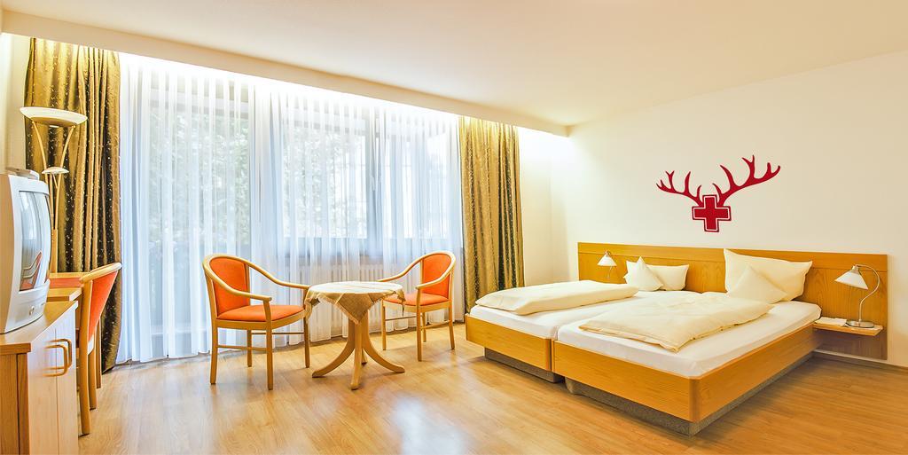 Gasthof Und Pension Zum Kreuz Lautenbach Room photo